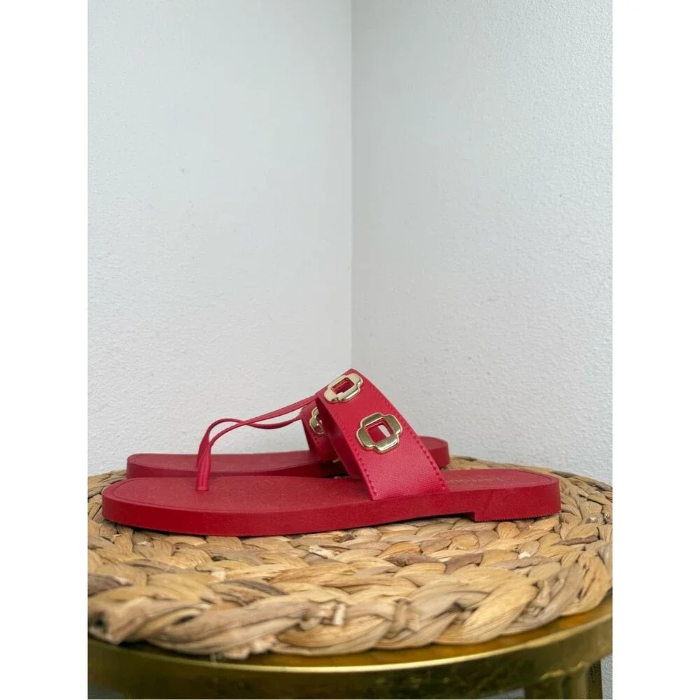 NWT Larroude’ Milan Jelly Grommet Thong Red Sandal Gold Buckle Logo Nordstrom